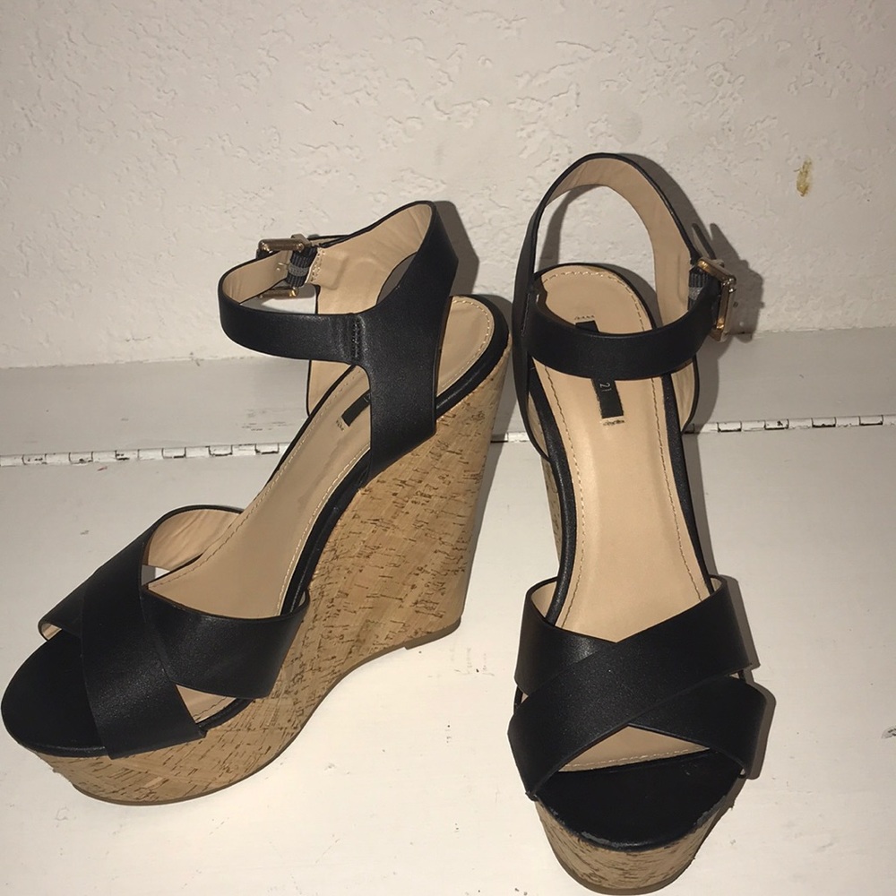 BLACK WEDGES! Size 8.5!